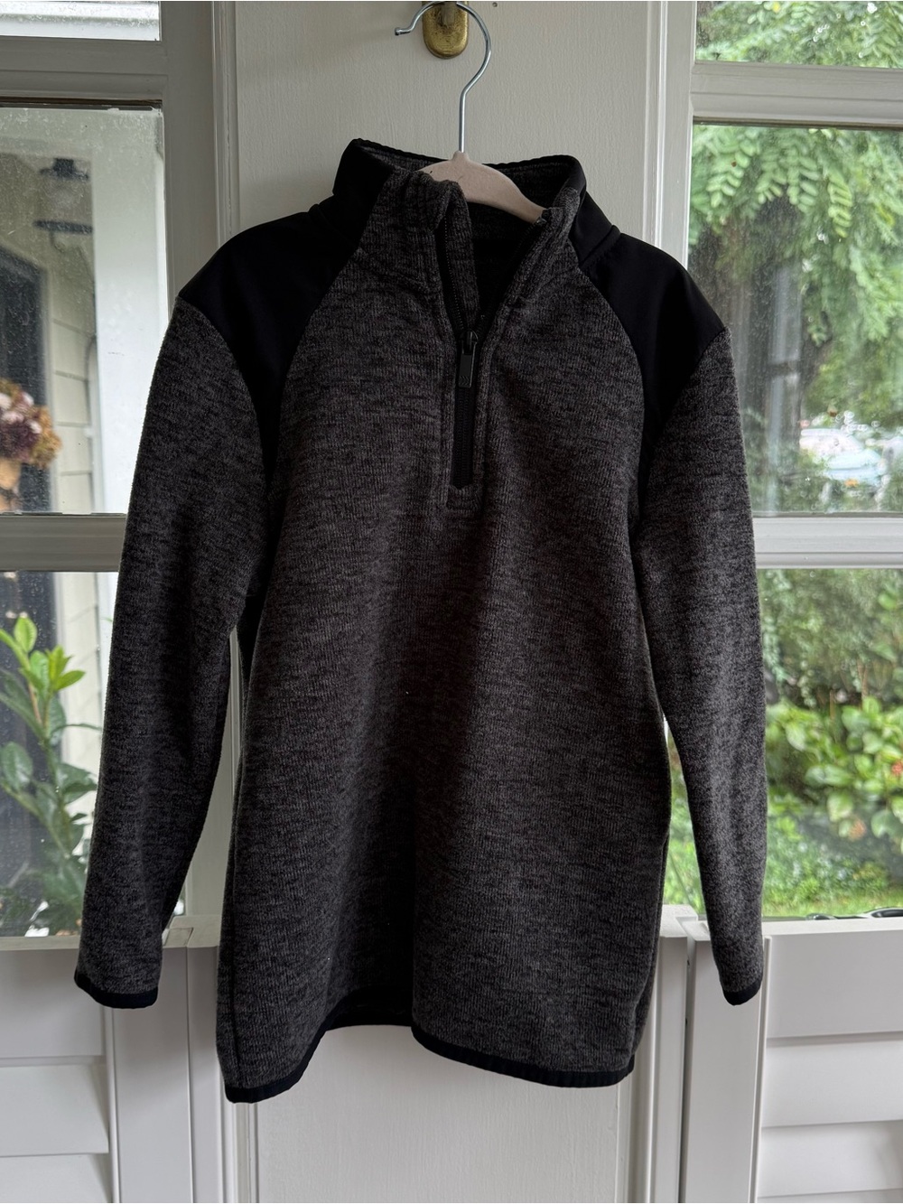 all in motion Charcoal and Black Kids Quarter-Zip Pullover XS (4/5)